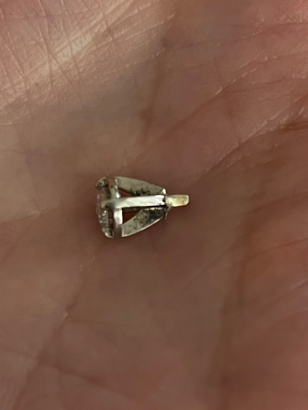 4-prong White Gold Head (setting) for Solitaire Ring Setting with Diamond - Picture 11 of 13